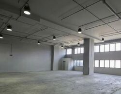 Carros Centre (D25), Factory #517373331
